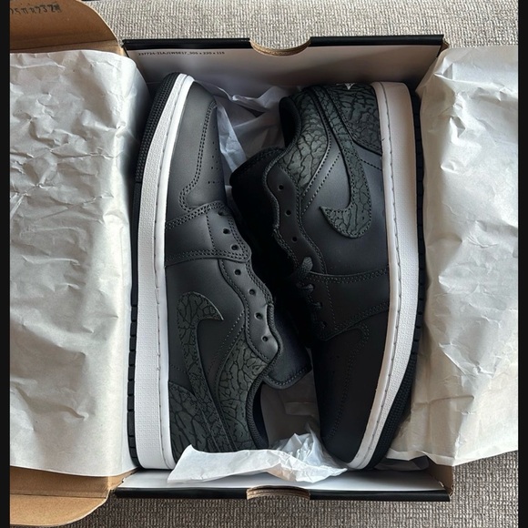 Nike Air Jordan 1 Low SE